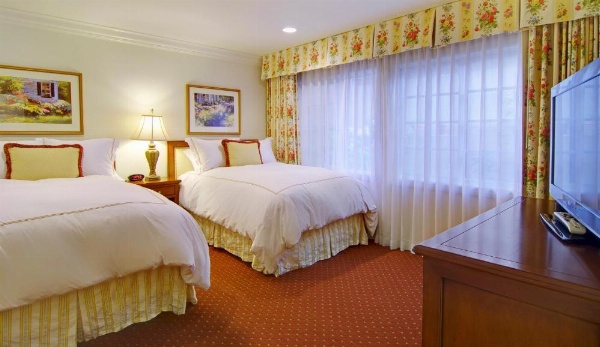 Wayside Inn image 16