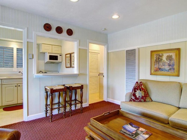 Wayside Inn image 17
