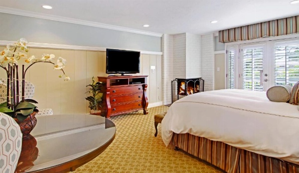 Wayside Inn image 42