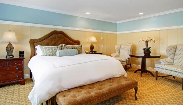 Wayside Inn image 44