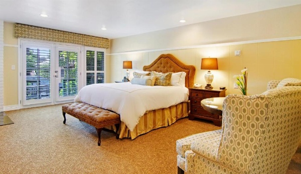 Wayside Inn image 46
