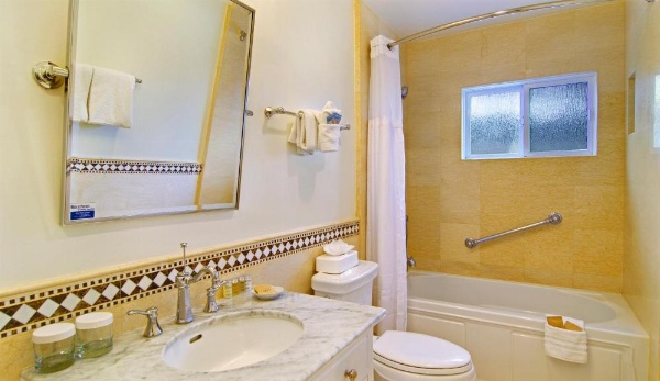 Wayside Inn image 63